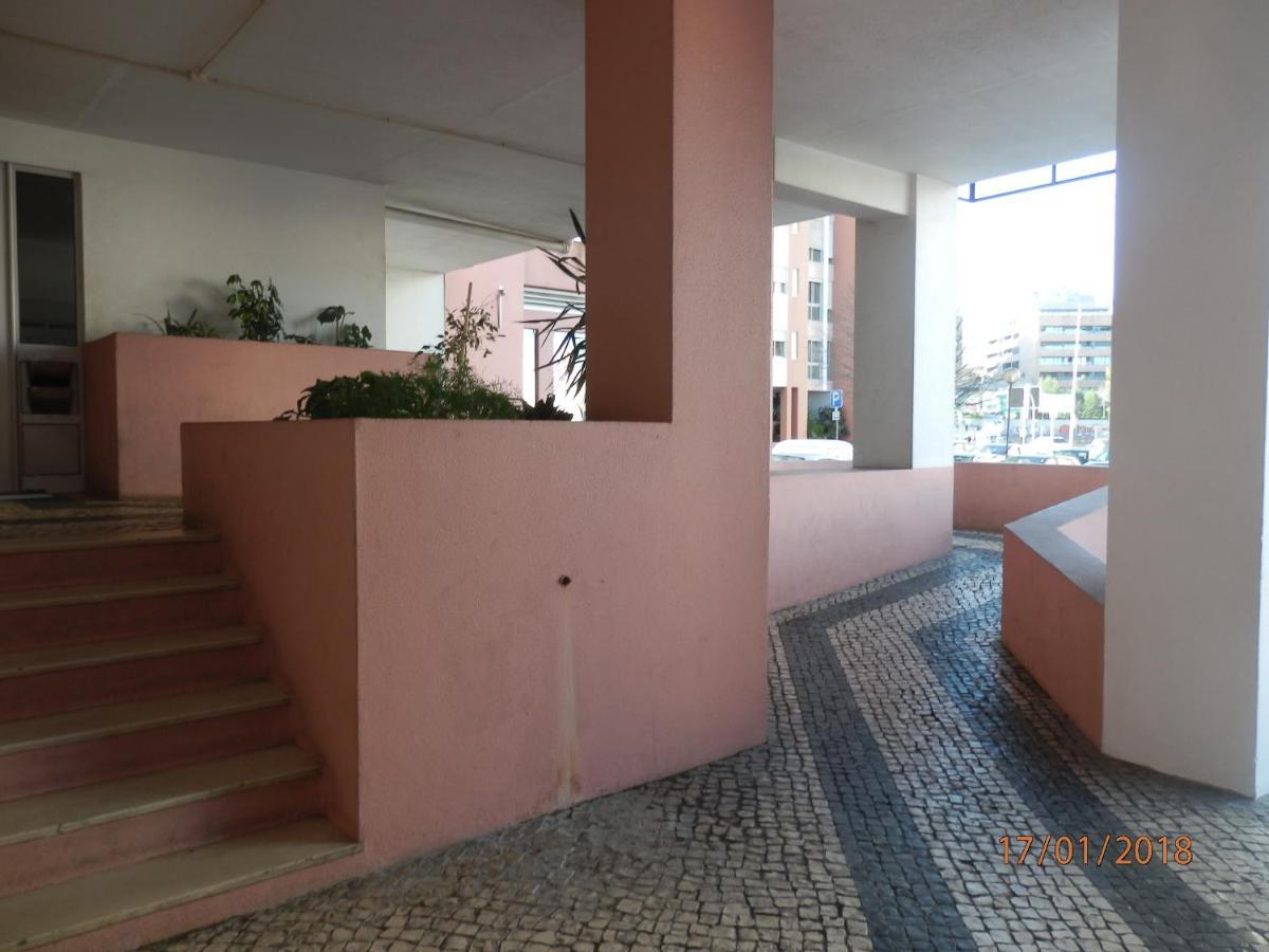Parque Das Nacoes, Near Airport, Metro Station Лиссабон Экстерьер фото